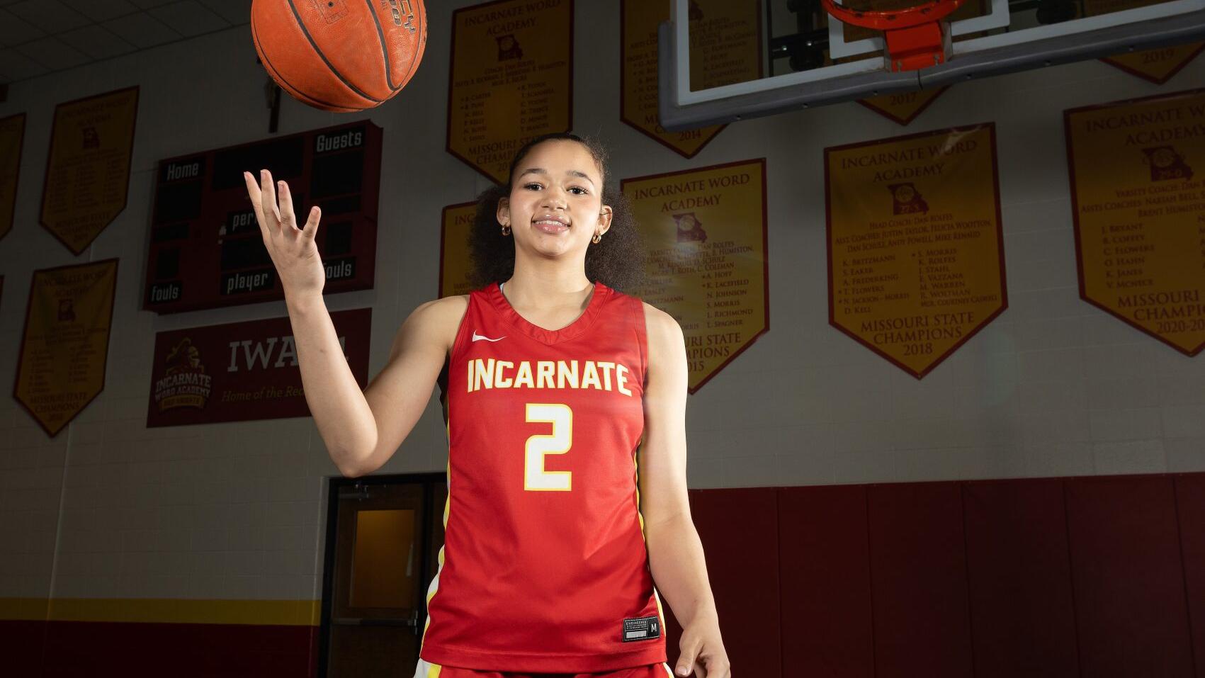 Incarnate Word zips along behind Nevaeh Caffey: All-Metro girls basketball player of the year
